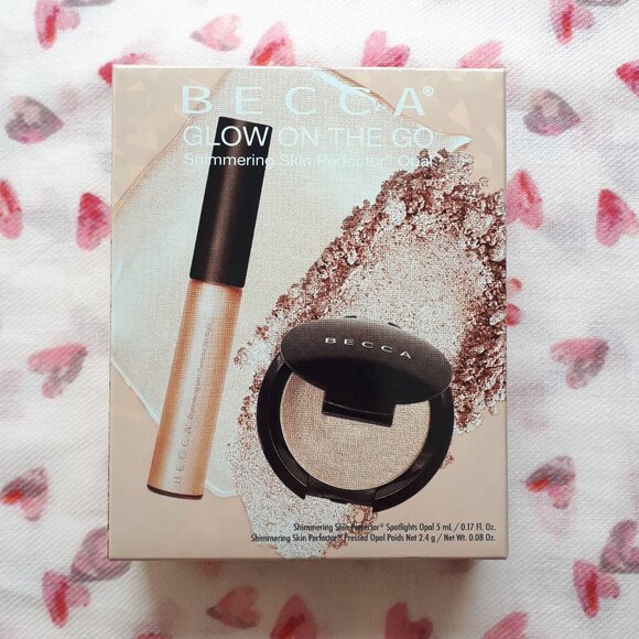 Becca Cosmetics: Glow On The Glow Kit - Opal - Picture 2 of 16